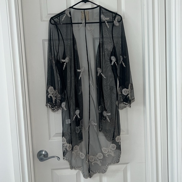 Semi-Sheer Boho Cover-Up - Picture 2 of 4